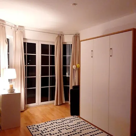 Wildrose Fw 1 * Born